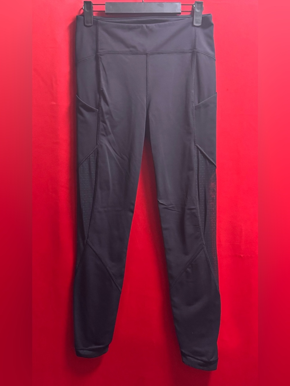 🍋#634- Lululemon Black Performance Joggers w/Mesh On Sides Legs Size 6 *see des.